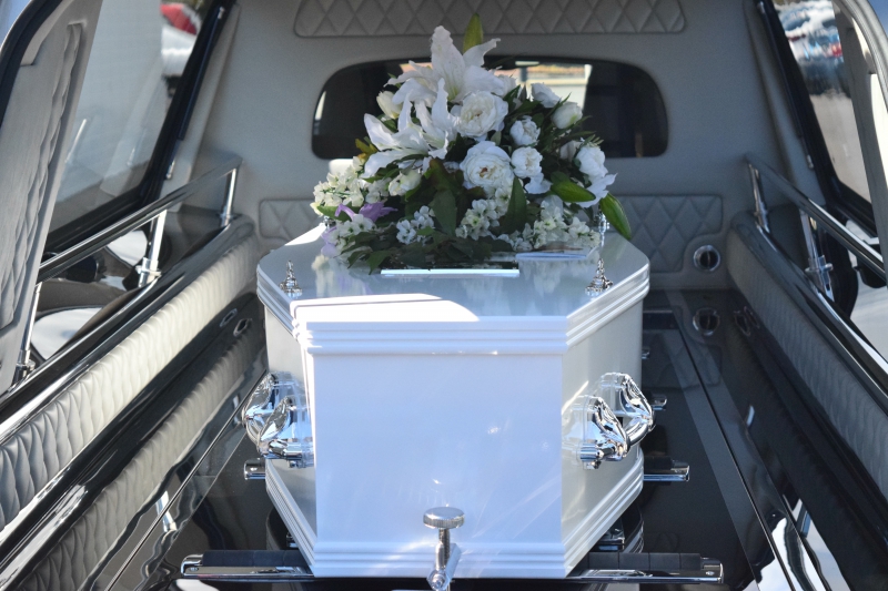 funeraire-GRIMAUD-min_death-2421821